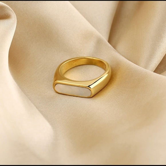 White Marble Ring - Picture 4 of 4